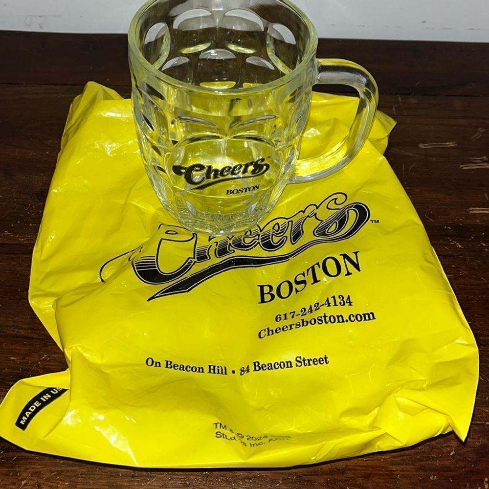 Boston CHEERS TV Show Genuine Big Glass Beer Draft Mug NWOT Bar EXCELLENT w/Bag